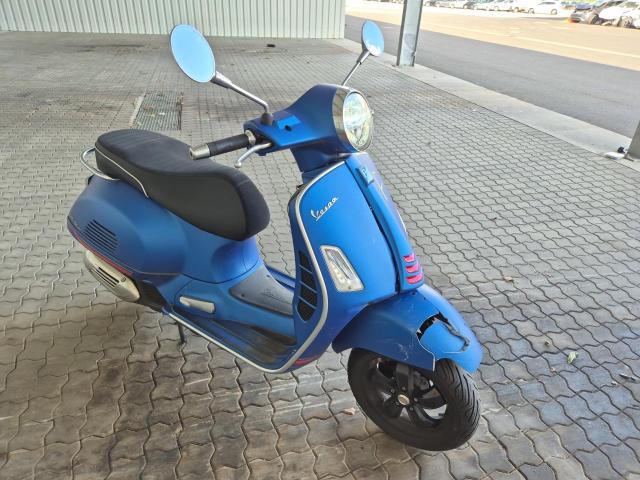 Vespa GTS 